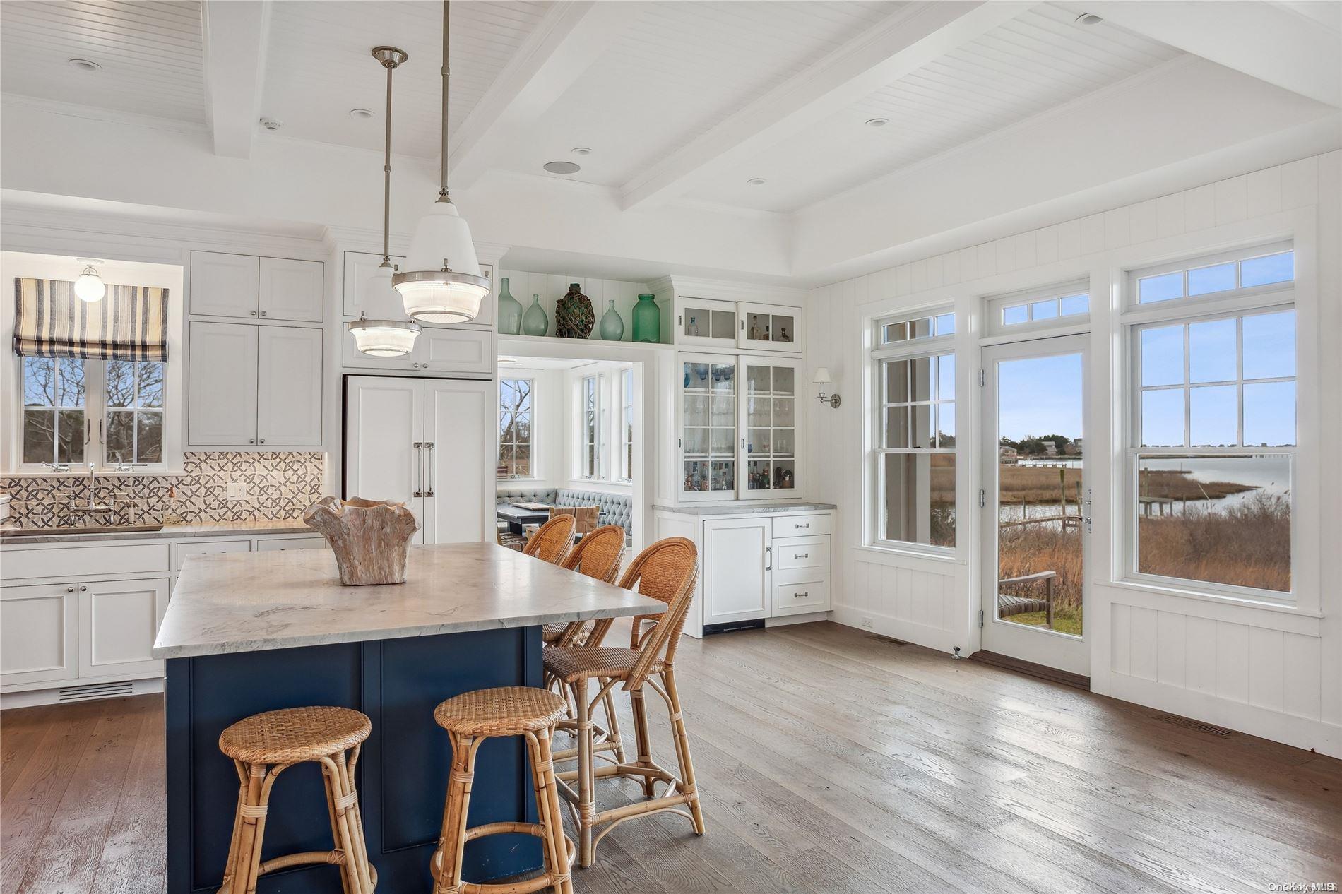 #4 photo, 18 Pleasant Avenue, サフォーク郡 Westhampton , NY 11977