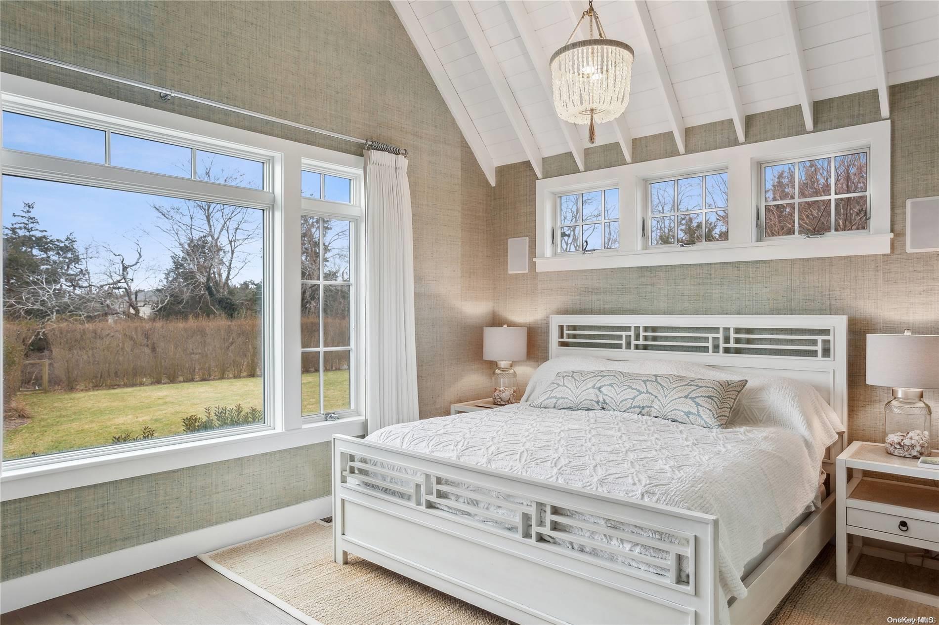 #9 photo, 18 Pleasant Avenue, サフォーク郡 Westhampton , NY 11977