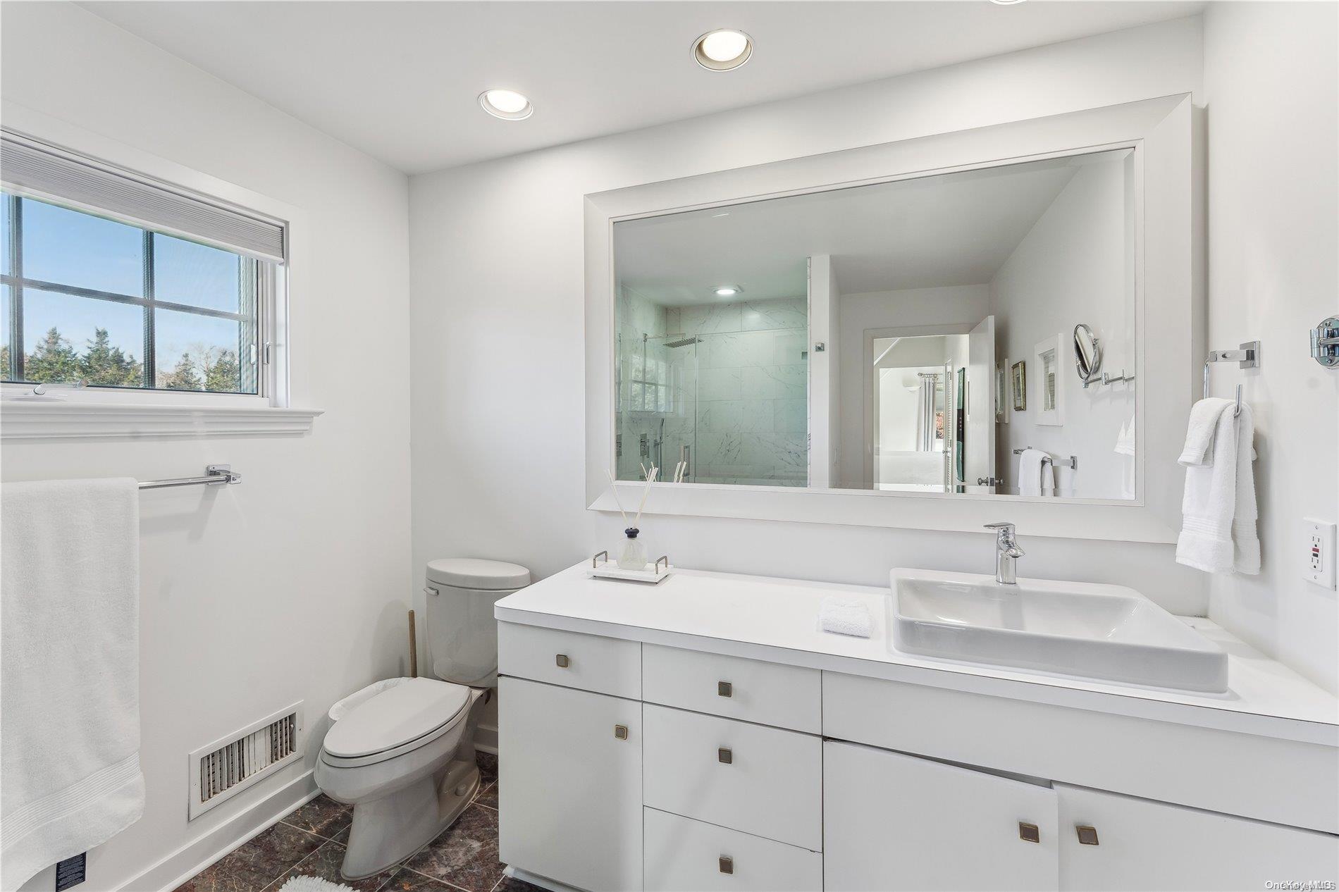 #14 photo, 582 Hayground Road, サフォーク郡 Water Mill , NY 11976