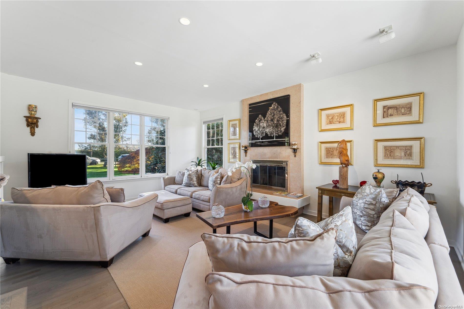 #2 photo, 582 Hayground Road, サフォーク郡 Water Mill , NY 11976