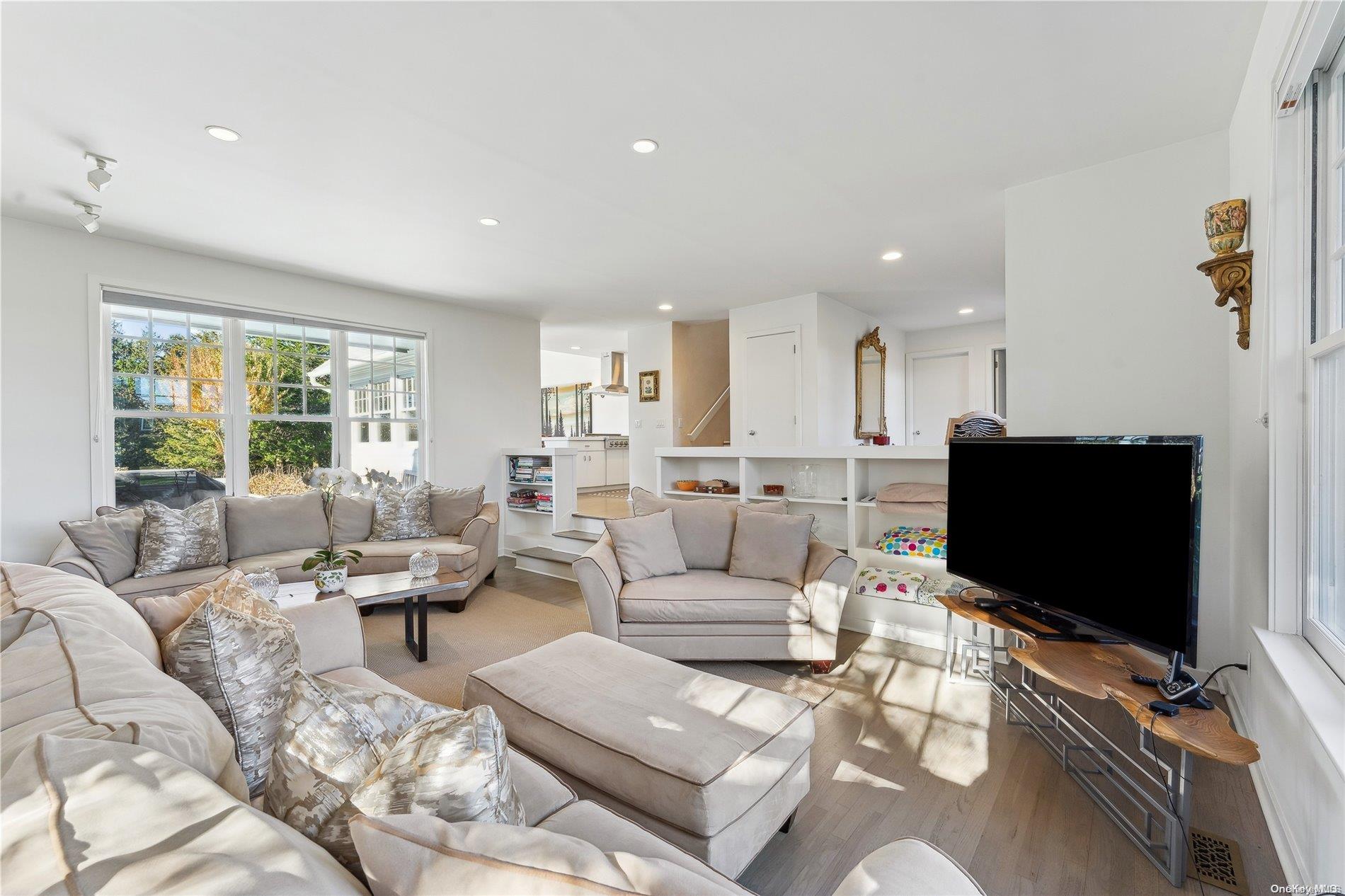 #4 photo, 582 Hayground Road, サフォーク郡 Water Mill , NY 11976