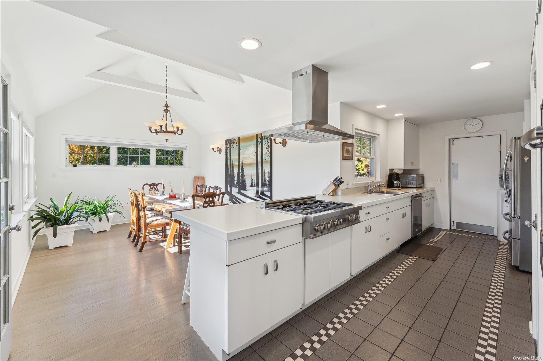 #5 photo, 582 Hayground Road, サフォーク郡 Water Mill , NY 11976