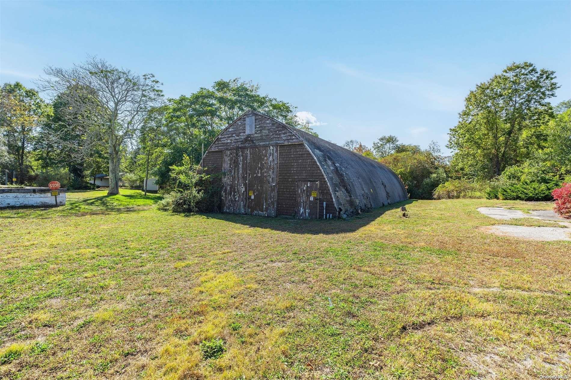 #12 photo, 1117 Main Road, Riverhead , NY 11901