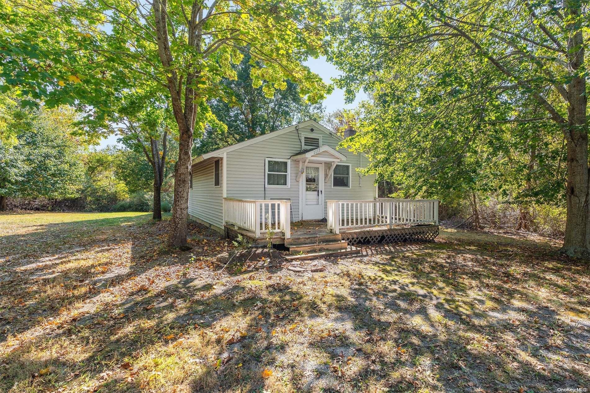 #14 photo, 1117 Main Road, Riverhead , NY 11901