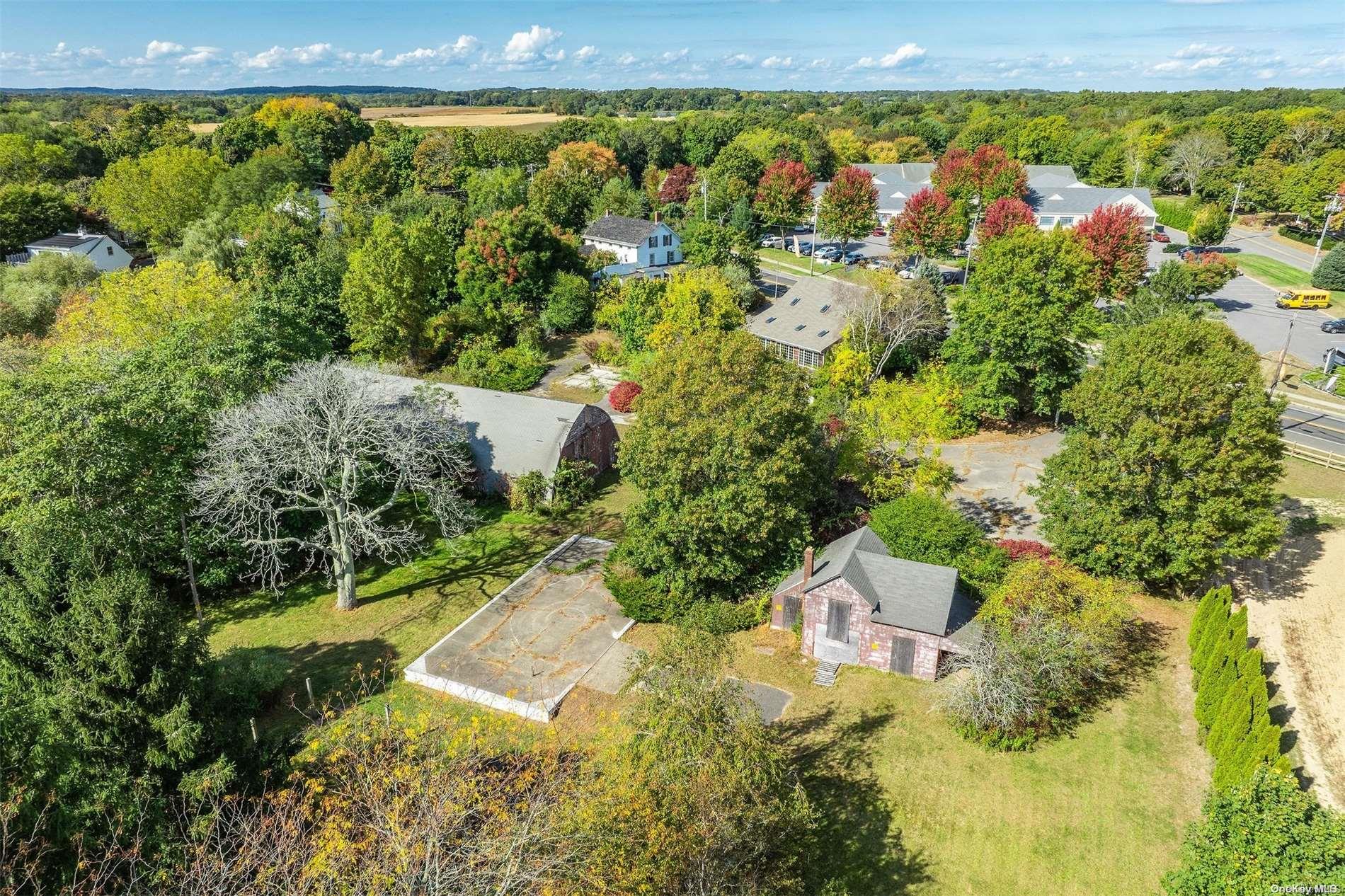 #5 photo, 1117 Main Road, Riverhead , NY 11901