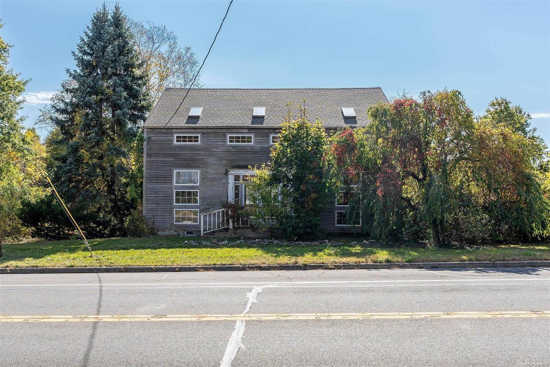 #8 photo, 1117 Main Road, Riverhead , NY 11901