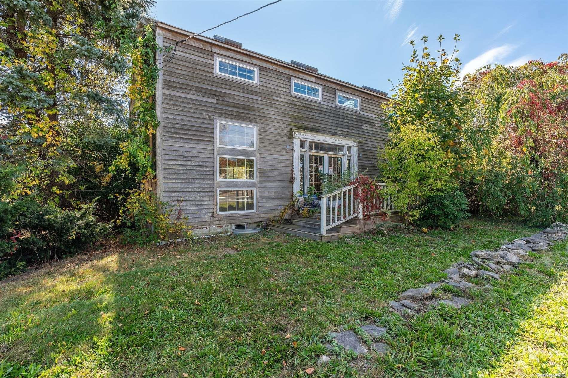 #9 photo, 1117 Main Road, Riverhead , NY 11901