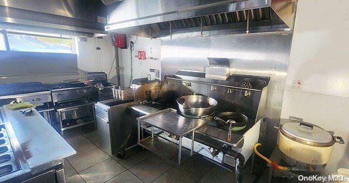 #10 photo, 46 Gerard Street, サフォーク郡 Huntington , NY 11743