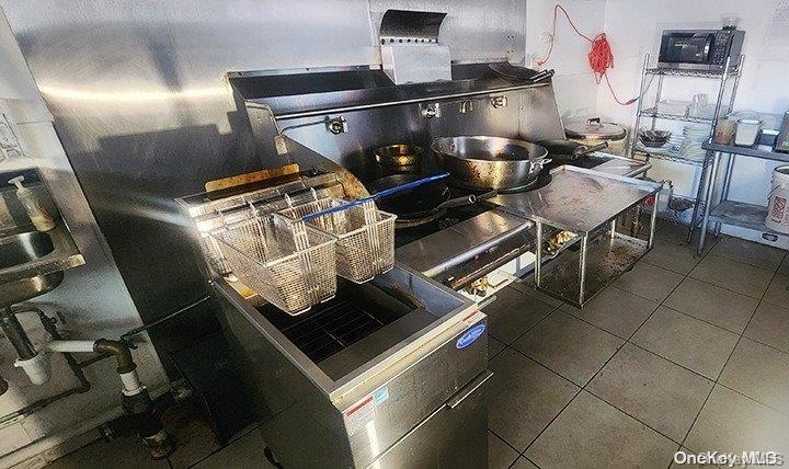 #8 photo, 46 Gerard Street, サフォーク郡 Huntington , NY 11743