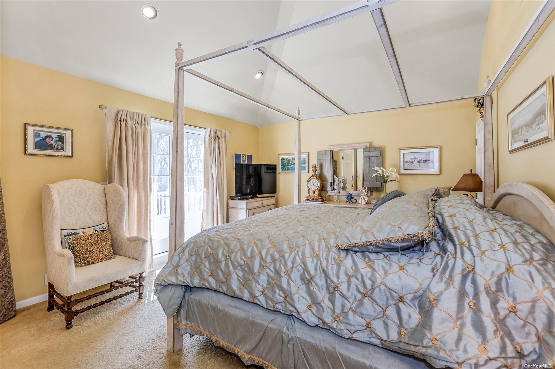 #10 photo, 3 Pine Grove Court, サフォーク郡 Westhampton , NY 11977