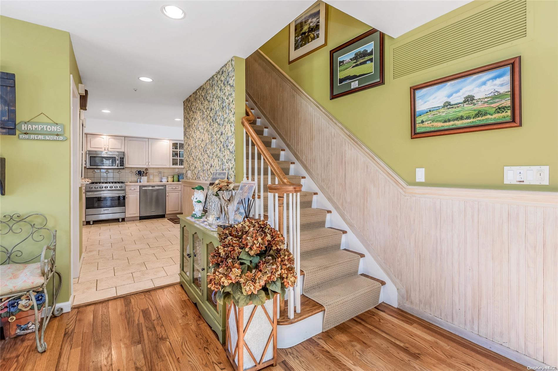 #16 photo, 3 Pine Grove Court, サフォーク郡 Westhampton , NY 11977