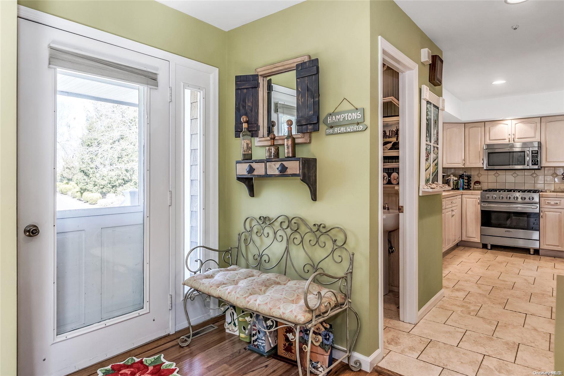 #18 photo, 3 Pine Grove Court, サフォーク郡 Westhampton , NY 11977