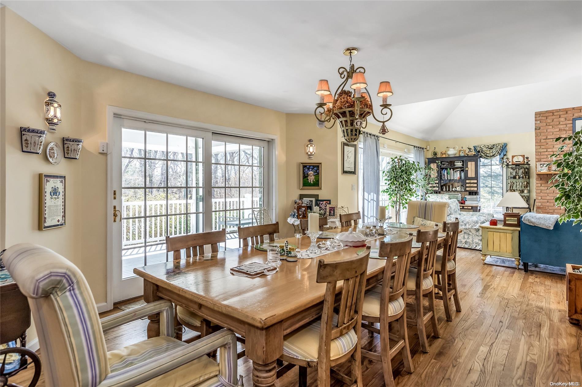 #7 photo, 3 Pine Grove Court, サフォーク郡 Westhampton , NY 11977