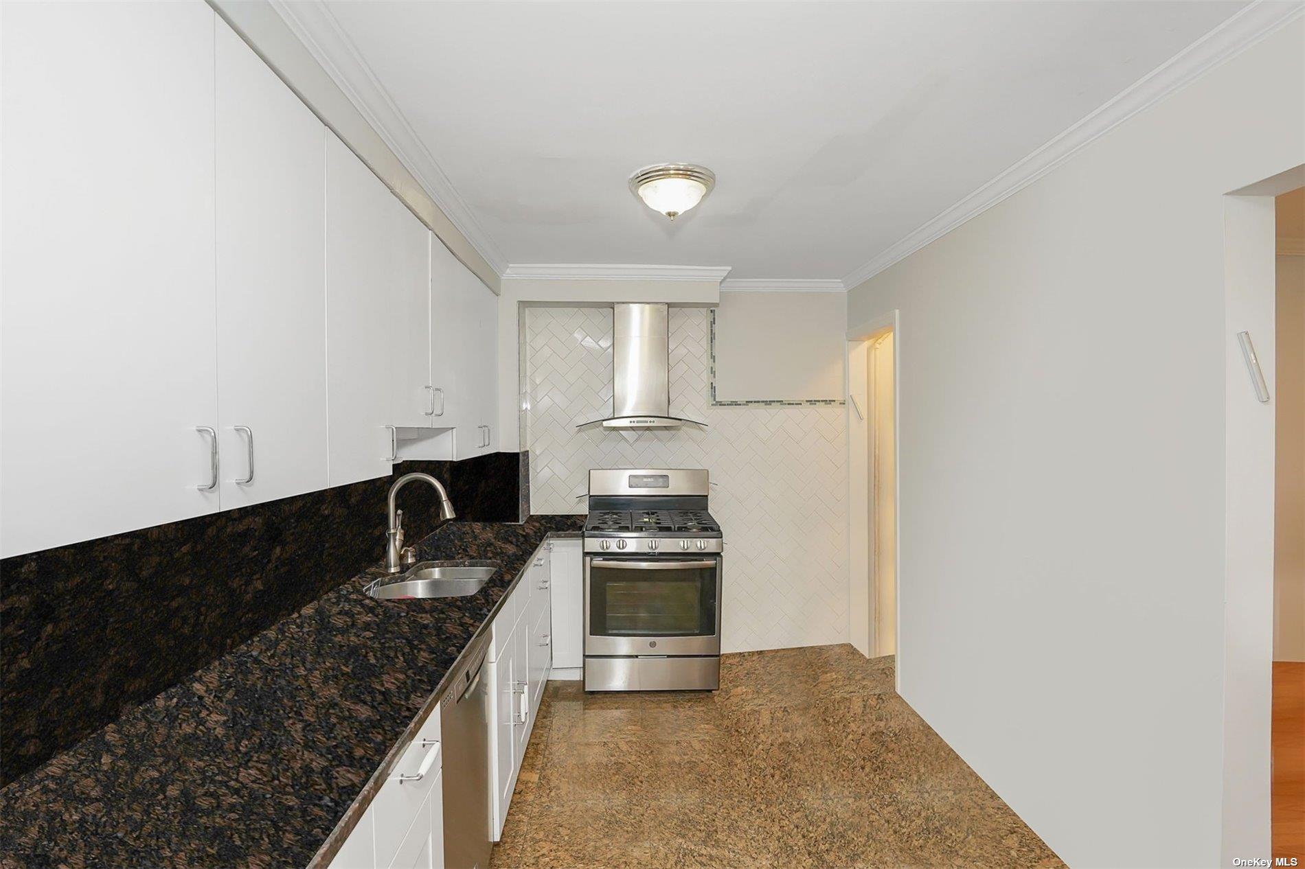 #12 photo, 66 Kenmore Road, Valley Stream , NY 11581