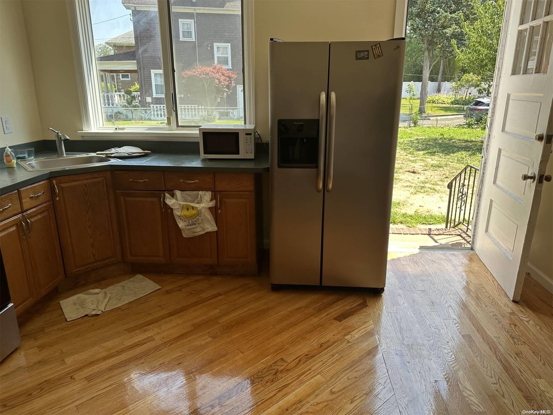 #4 photo, 27-01 Bayswater Avenue, クイーンズ区 Far Rockaway , NY 11691