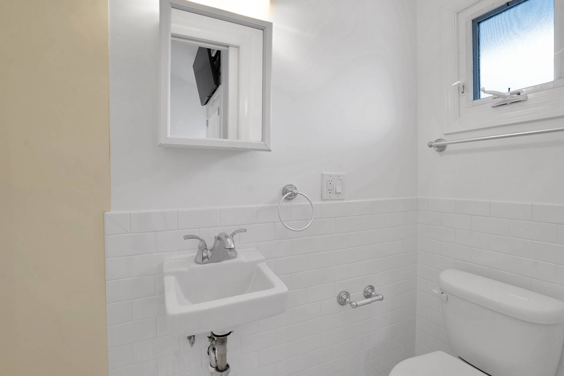 #18 photo, 87 North Rd, サフォーク郡 Hampton Bays , NY 11946