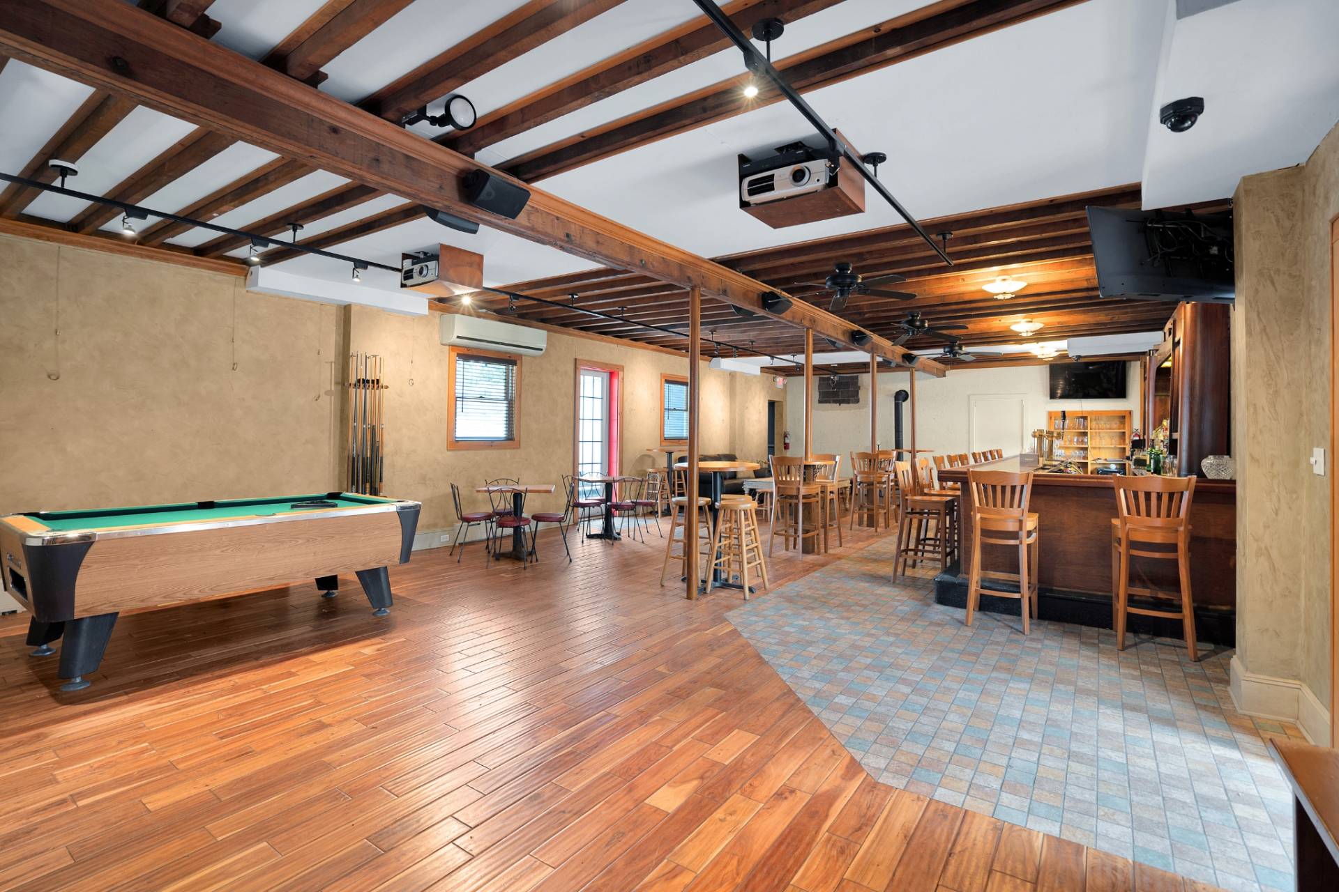 #4 photo, 87 North Rd, サフォーク郡 Hampton Bays , NY 11946