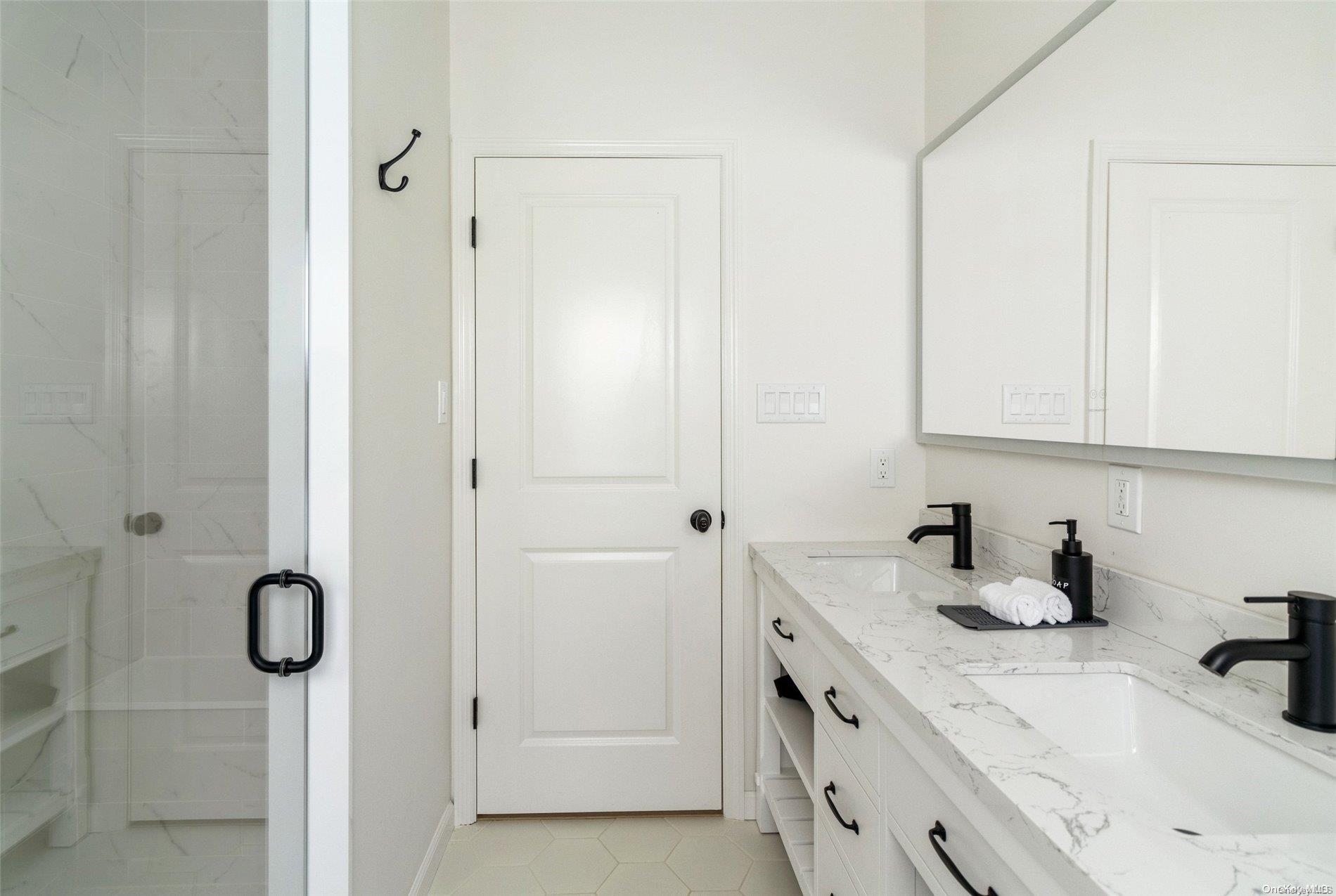 #16 photo, 75 Gillette Drive, サフォーク郡 East Marion , NY 11939