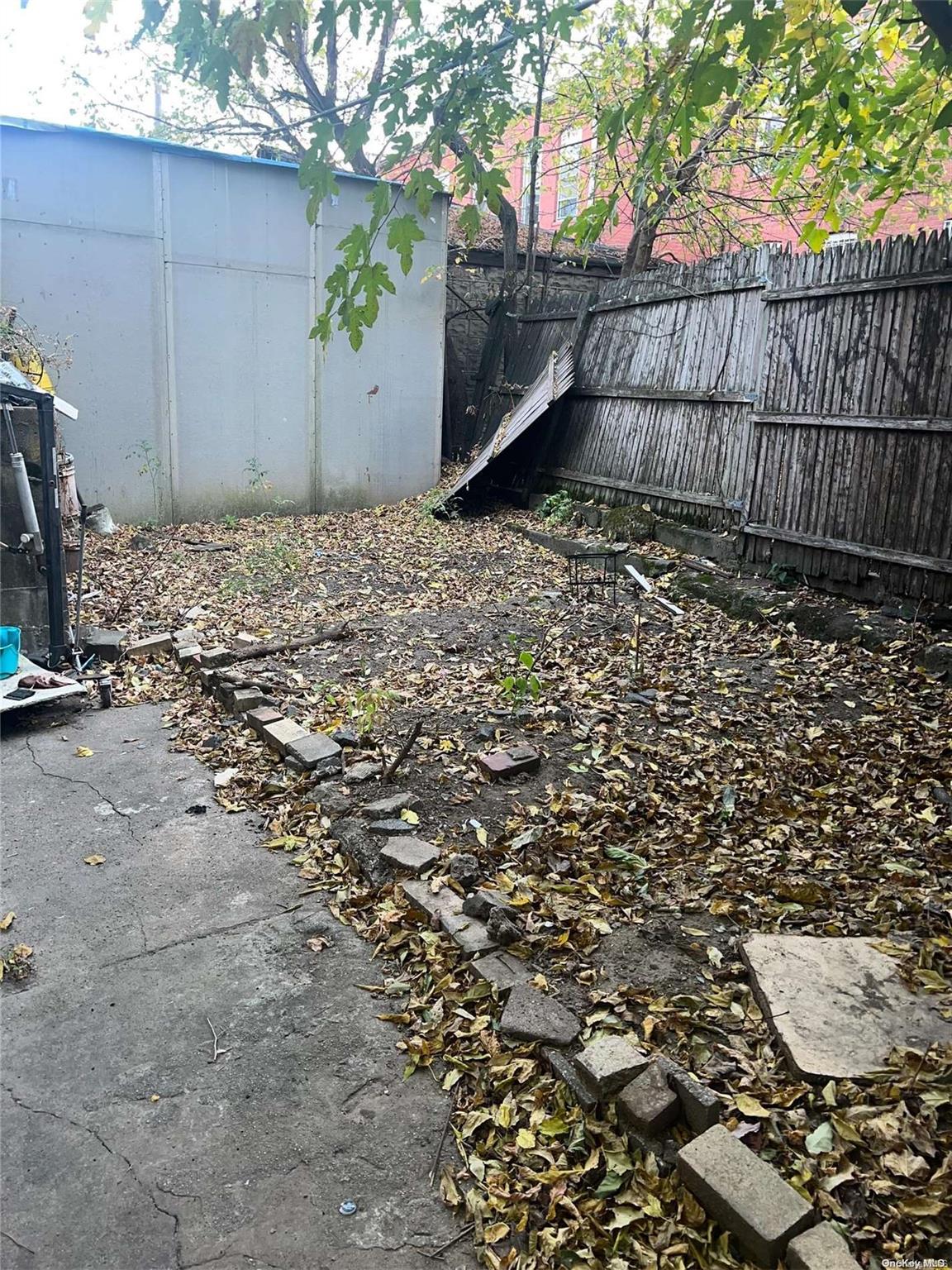 #6 photo, 722 Miller Avenue, ブルックリン区 East New York , NY 11207