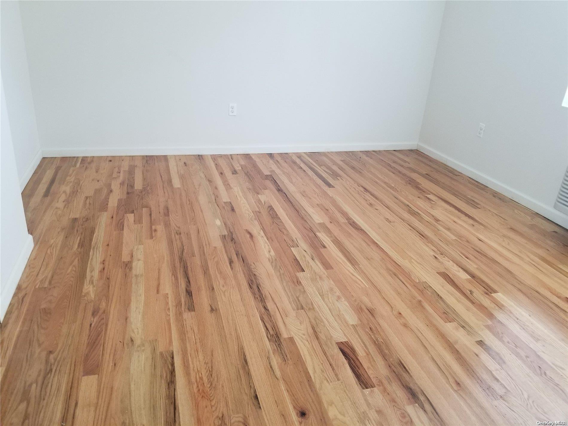 #6 photo, 3530 Mickle Avenue, ブロンクス区 Bronx , NY 10469