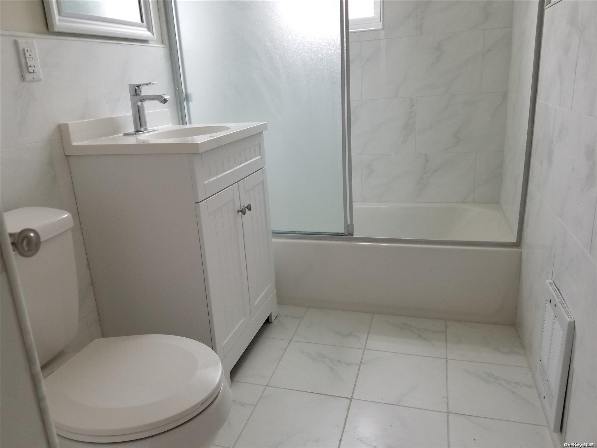 #9 photo, 3530 Mickle Avenue, ブロンクス区 Bronx , NY 10469