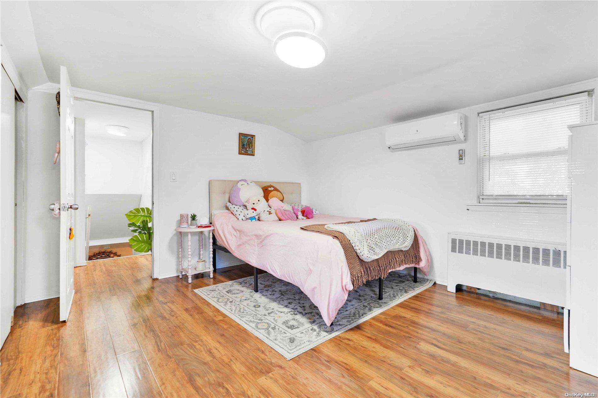 #13 photo, 1260 Bretton Road, 롱 아일랜드 Valley Stream , NY 11580