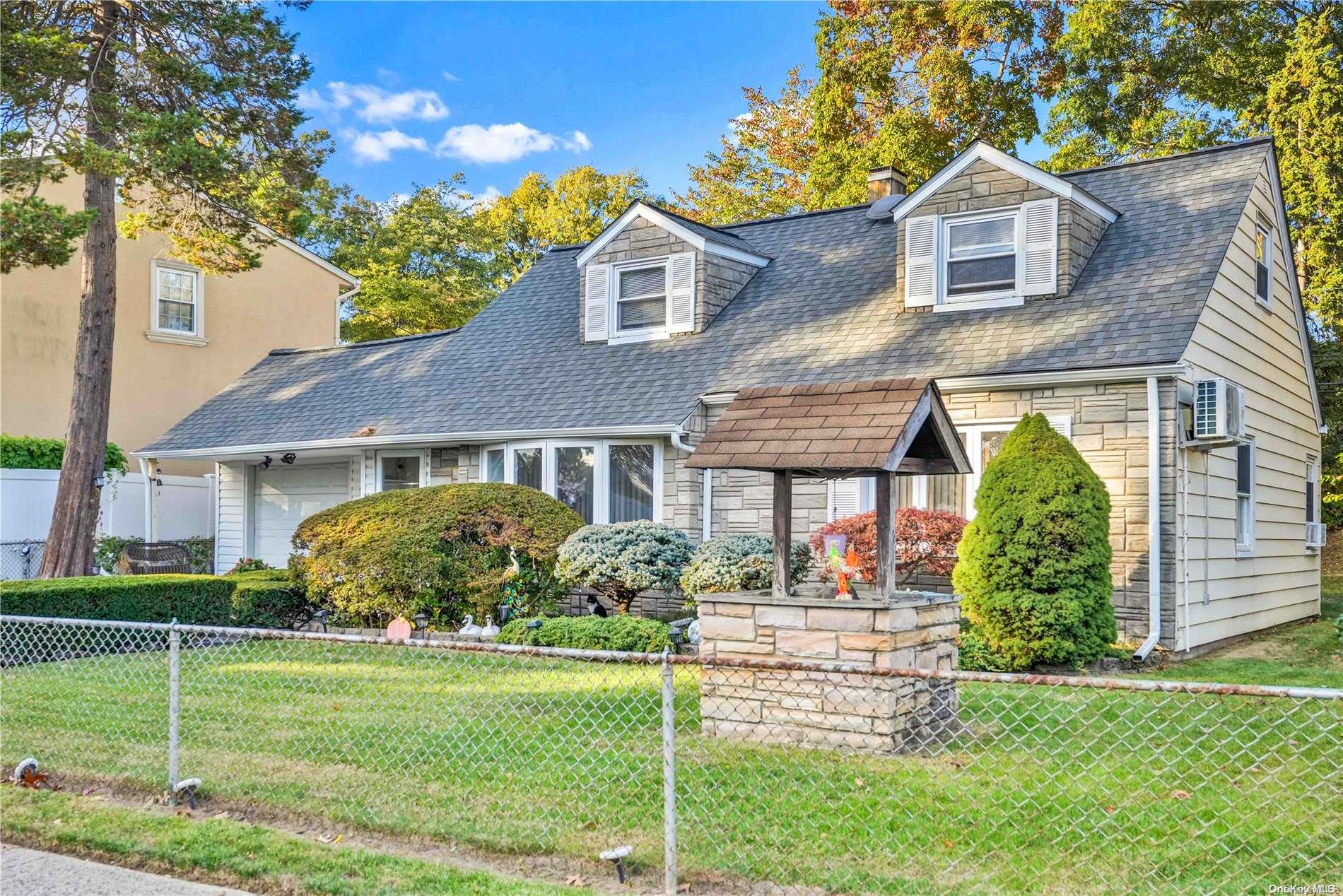 #2 photo, 1260 Bretton Road, 롱 아일랜드 Valley Stream , NY 11580