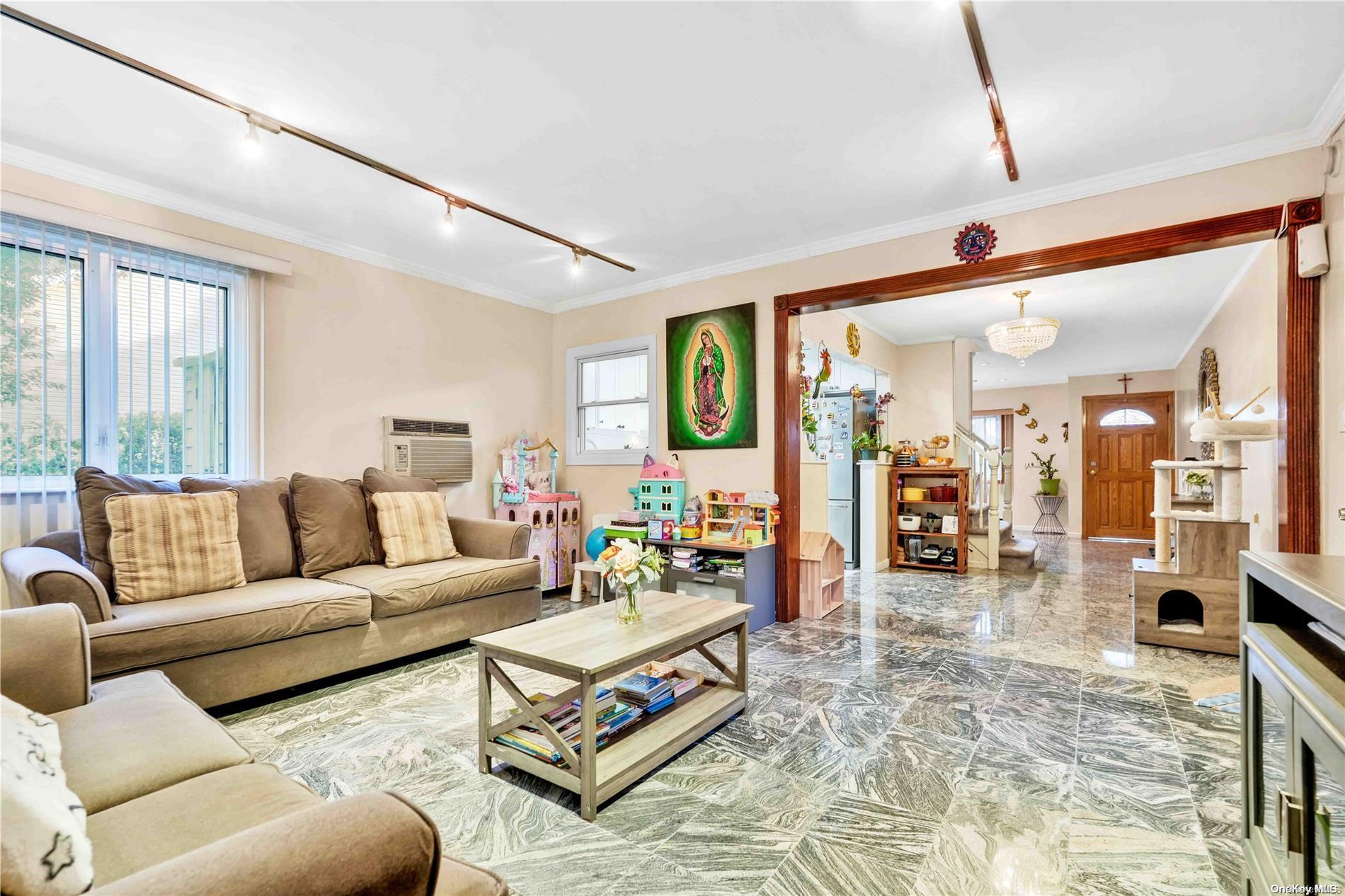 #6 photo, 1260 Bretton Road, 롱 아일랜드 Valley Stream , NY 11580