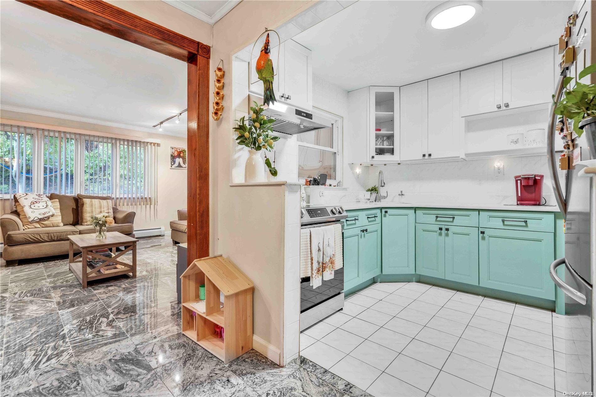 #8 photo, 1260 Bretton Road, 롱 아일랜드 Valley Stream , NY 11580