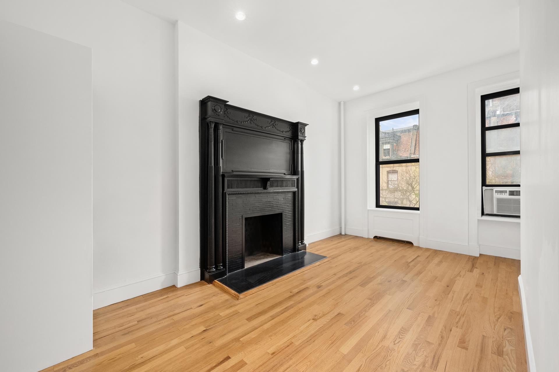 #2 photo, 130 W 80TH Street, マンハッタン Upper West Side , NY 10024