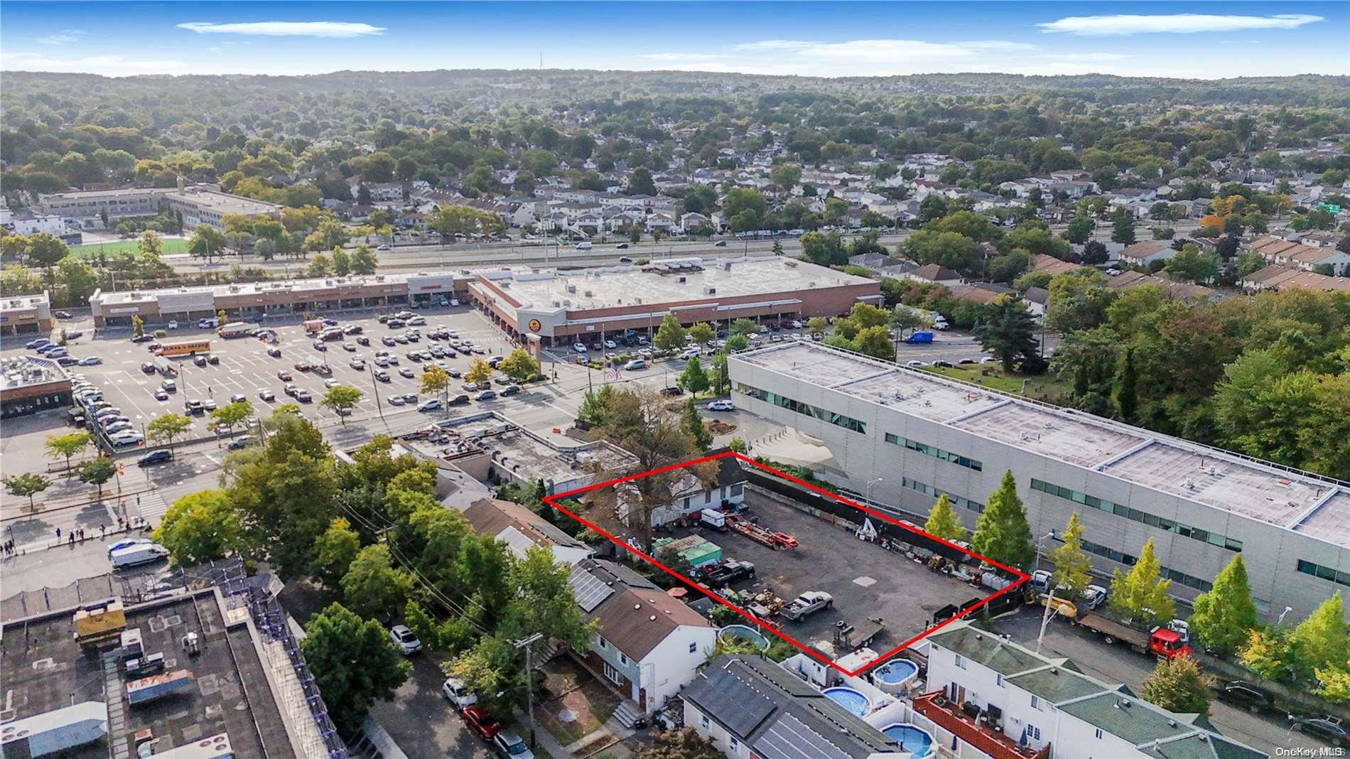 #7 photo, 964 Richmond Avenue, Other , NY 10314