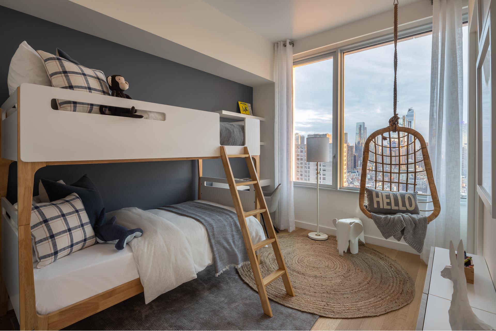 #17 photo, 611 W 56TH Street, マンハッタン Hells Kitchen , NY 10019