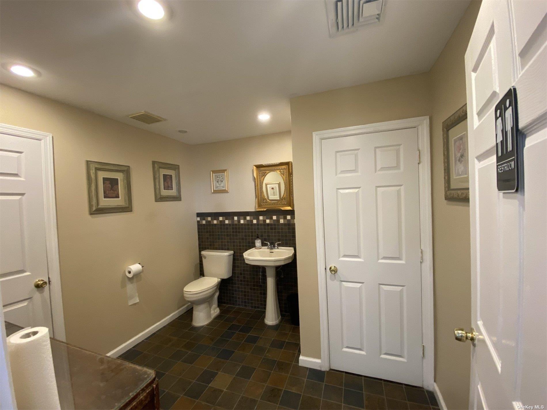 #9 photo, 465 Franklin Avenue, ナッソー郡 Franklin Square , NY 11010