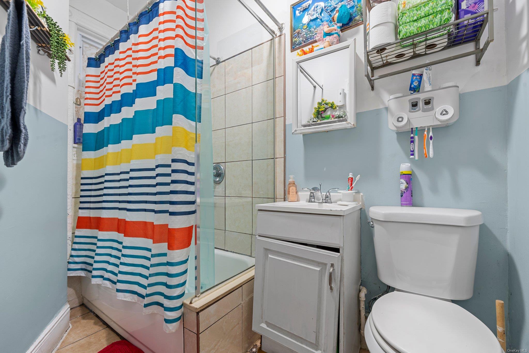 #18 photo, 35-18 108th Street, Куинс ‖ Corona , NY 11368