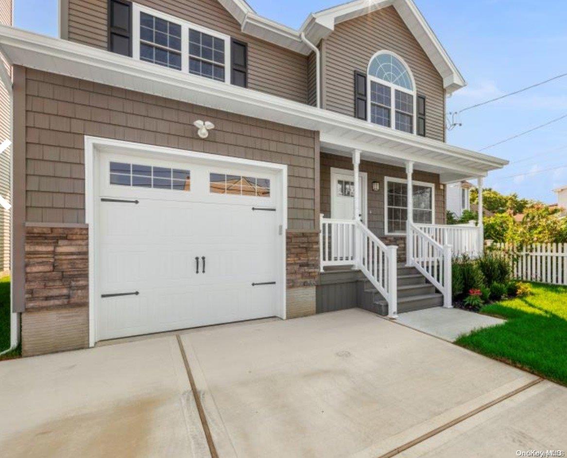 #2 photo, 299 E Clinton Avenue, Roosevelt , NY 11575