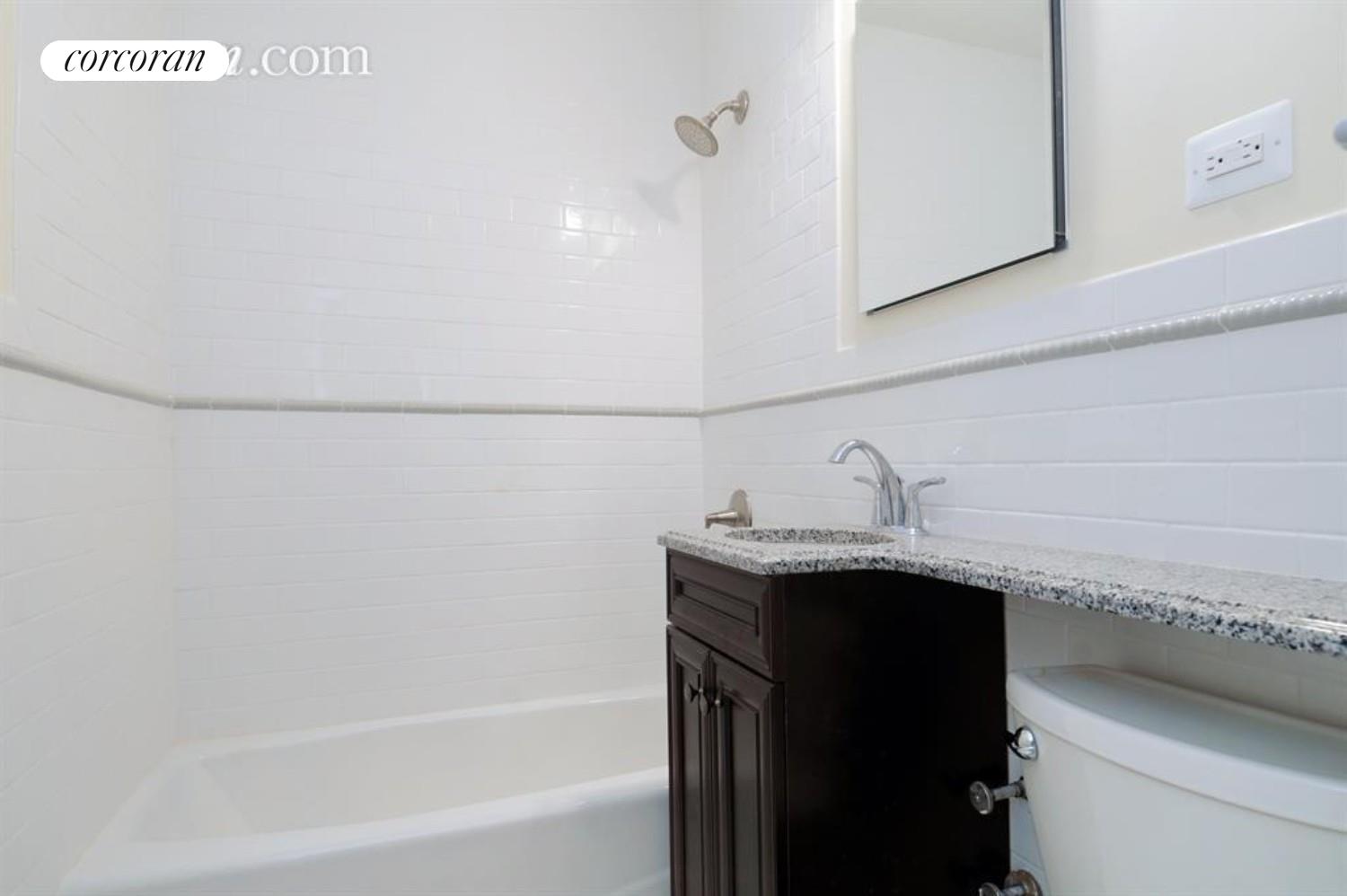 #1 photo, 211 E 18TH Street 5A, 曼哈頓 格拉梅西公園 Gramercy Park , NY 10003