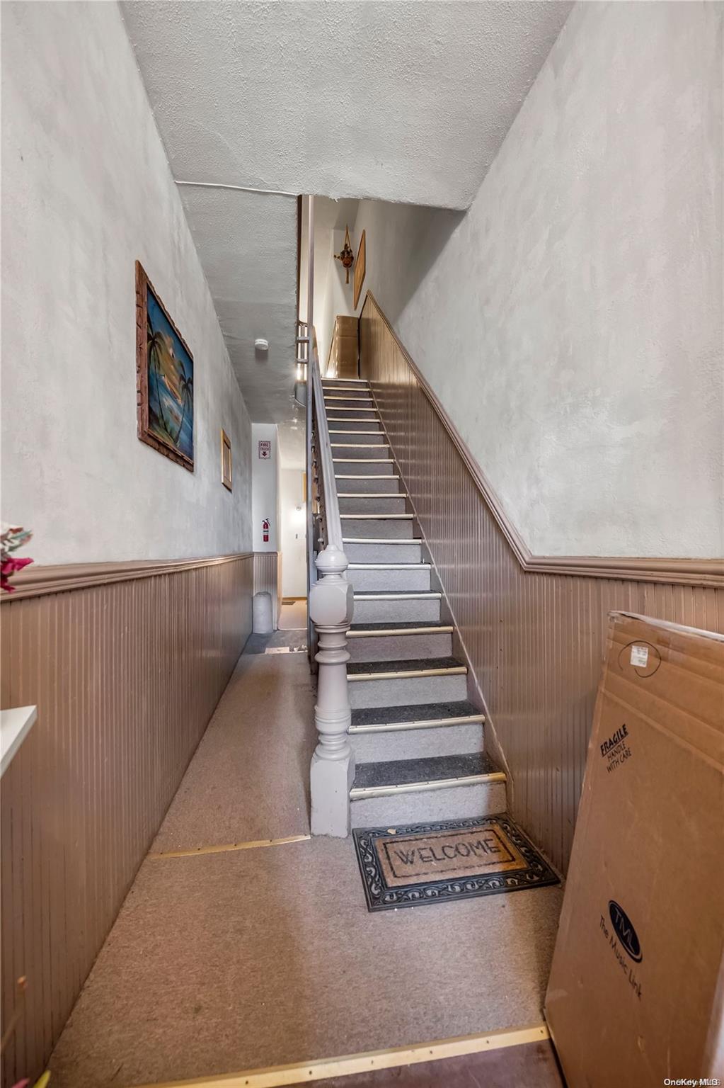 #4 photo, 22-19 Steinway Street, クイーンズ区 Astoria , NY 11105