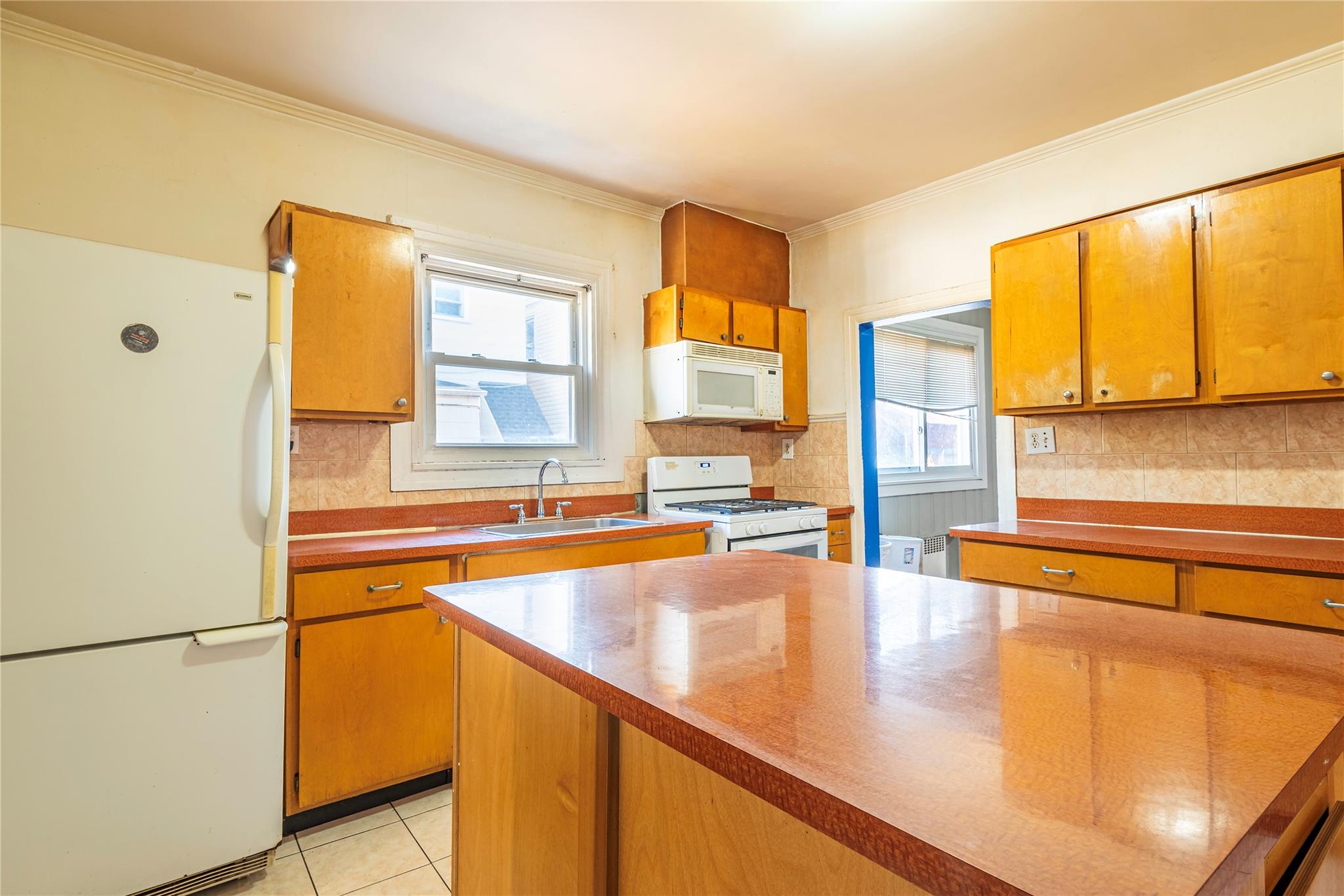 #5 photo, 94-67 44th Avenue, クイーンズ区 Elmhurst , NY 11373