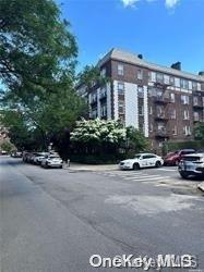 #3 photo, 83-31 Talbot Street, クイーンズ区 Kew Gardens , NY 11415