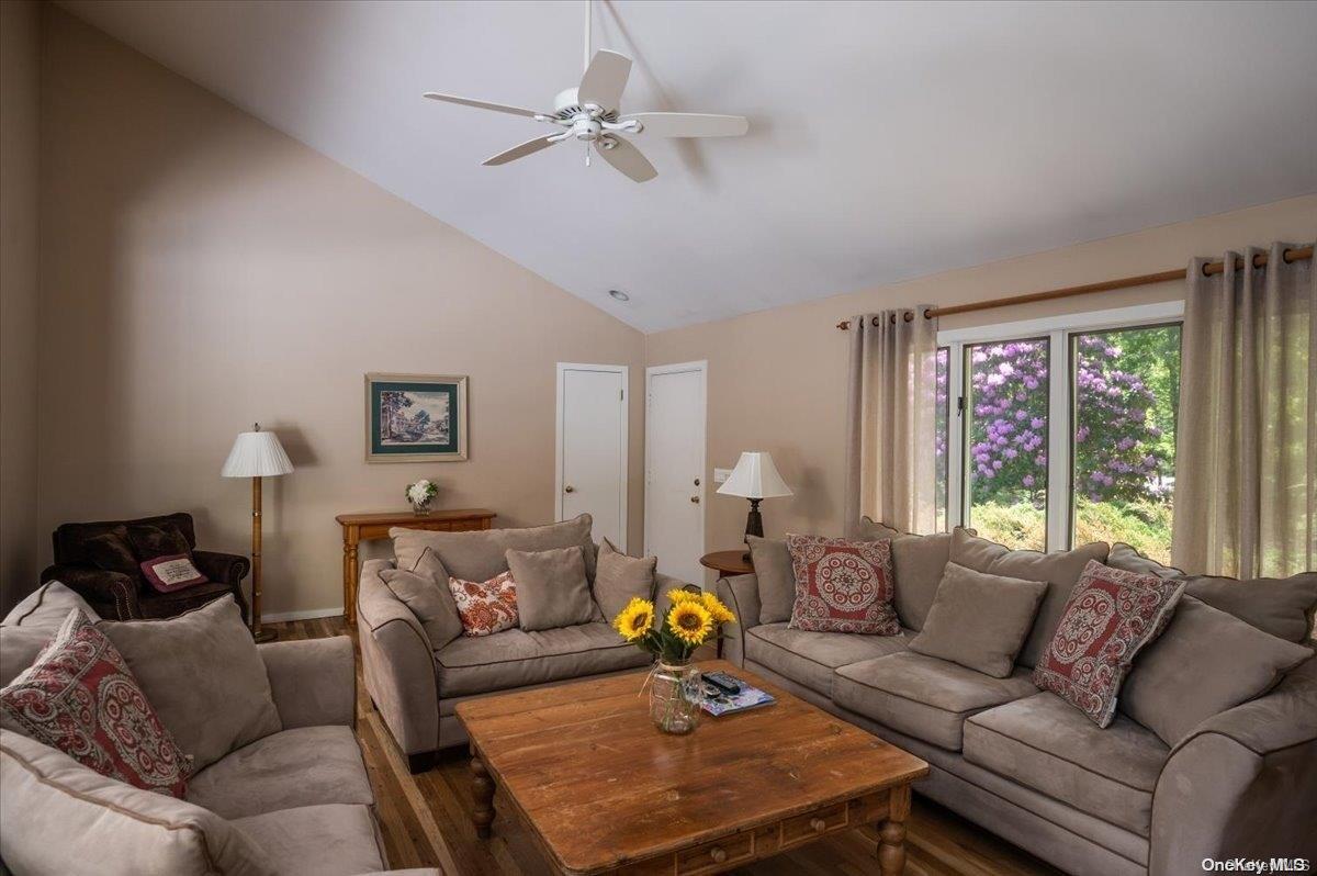 #3 photo, 13 Van Scoys Path, サフォーク郡 East Hampton , NY 11937