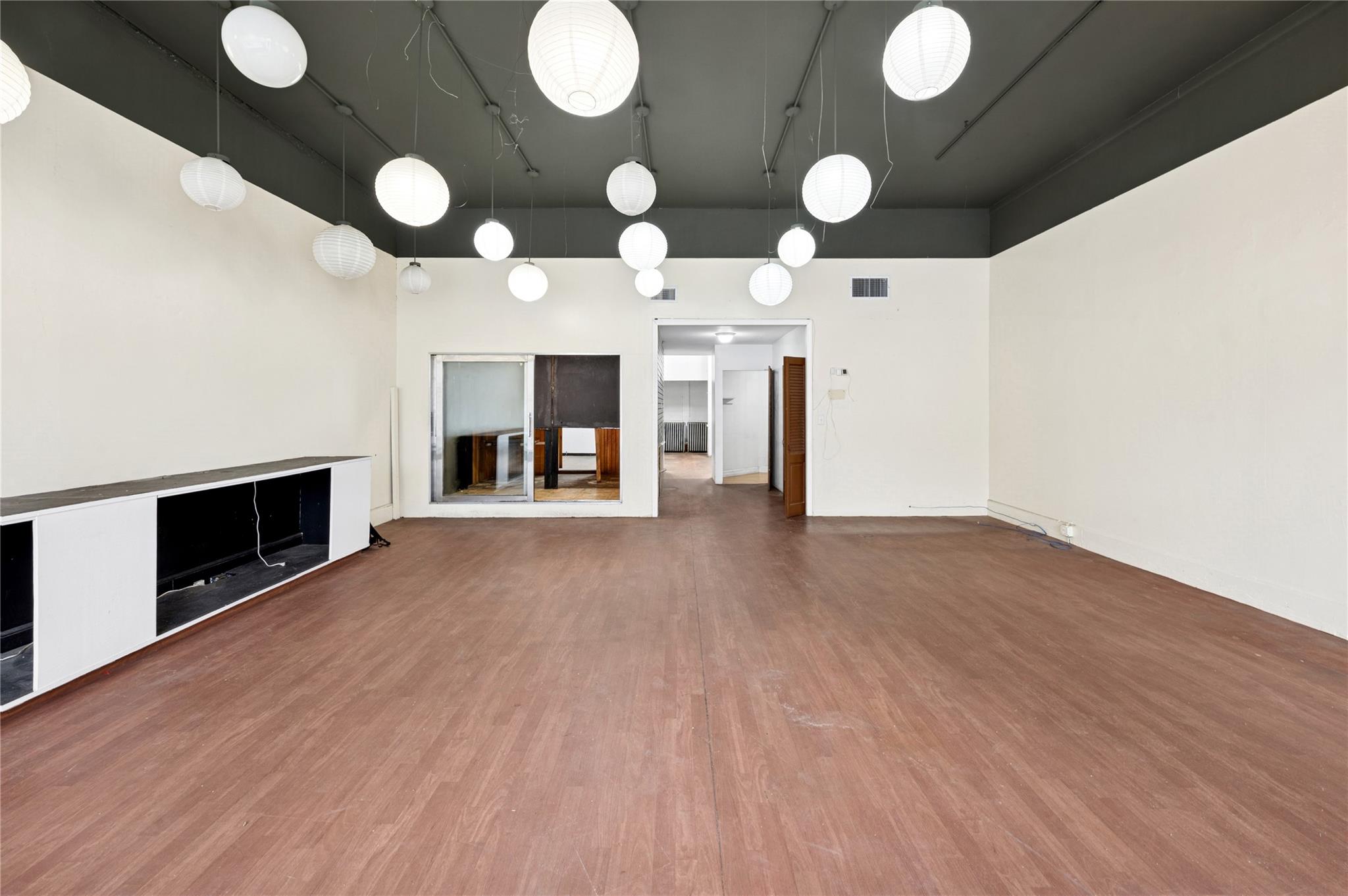 #2 photo, 615 East Boston Post Road, Mamaroneck , NY 10543