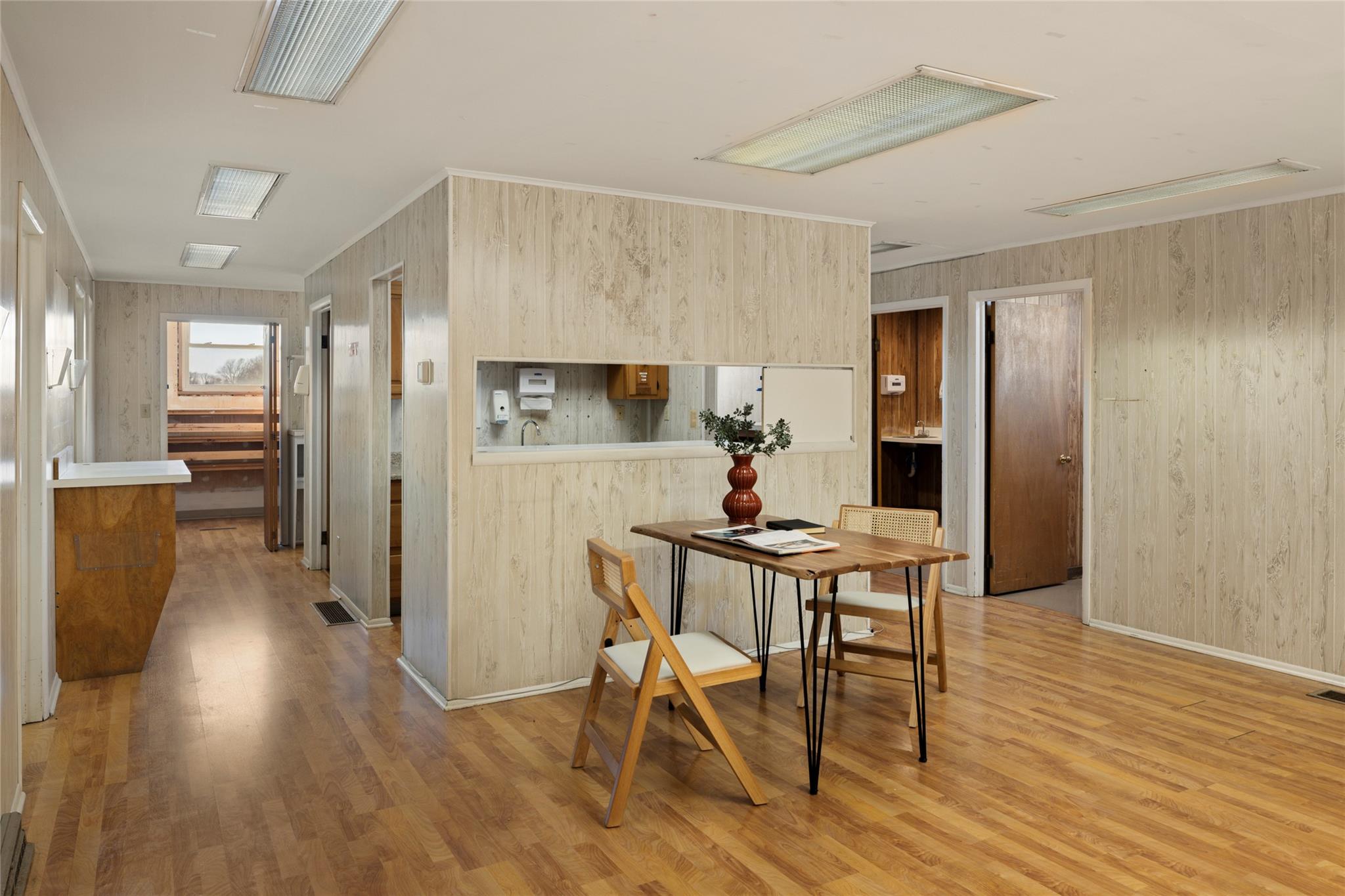 #12 photo, 2400 US-9, Hudson , NY 12534