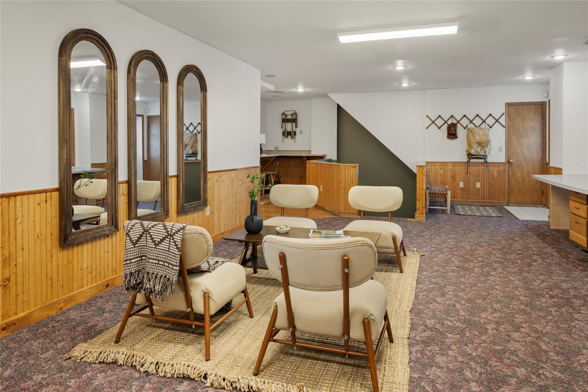 #9 photo, 2400 US-9, Hudson , NY 12534