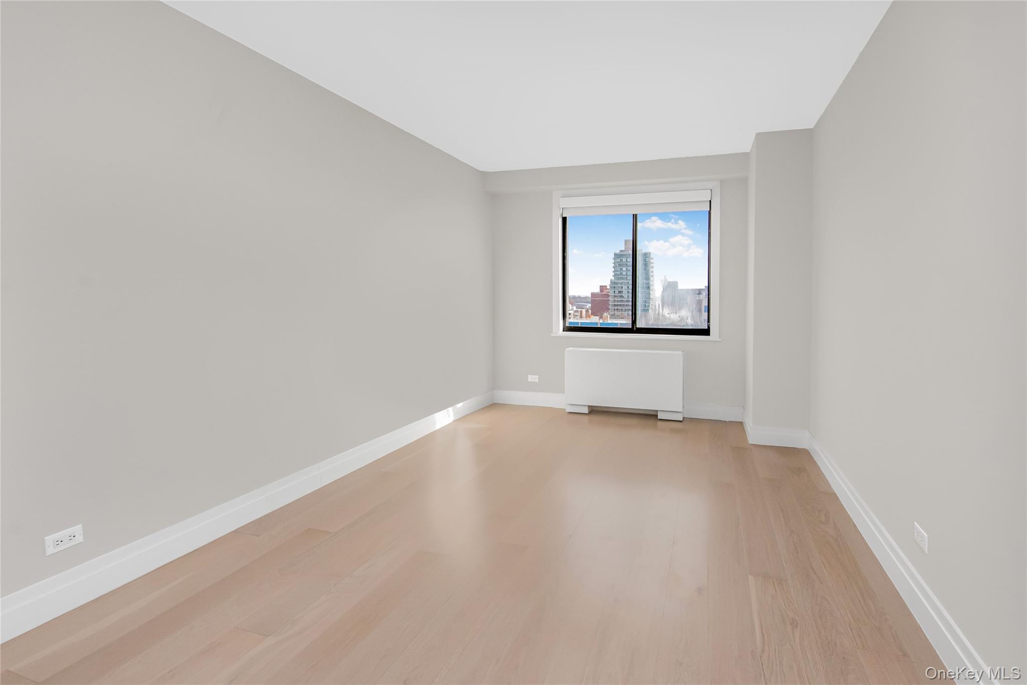 #8 photo, 3671 Hudson Manor Terrace, ブロンクス区 Bronx , NY 10463