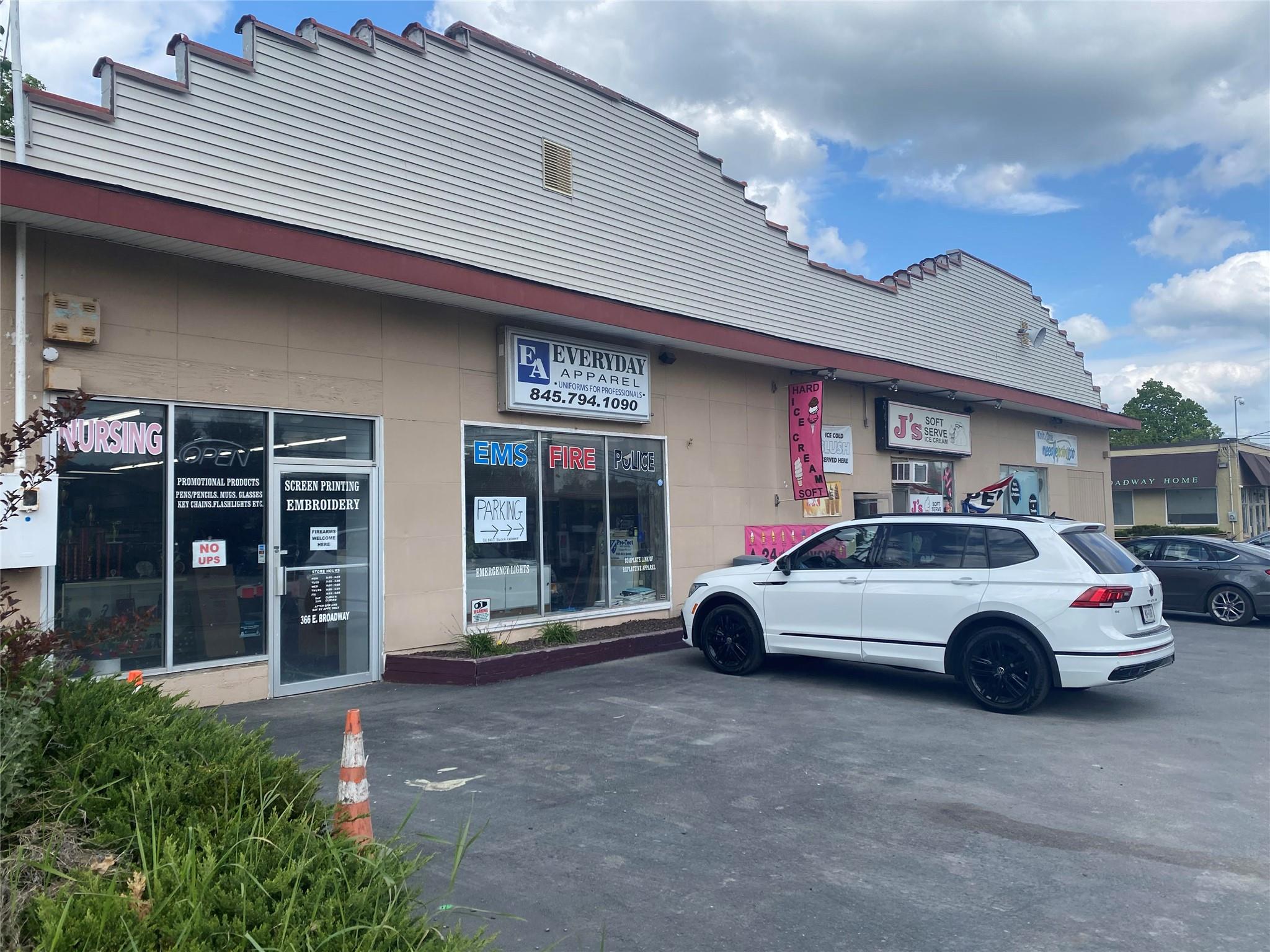 #3 photo, 366 Broadway, Monticello , NY 12701