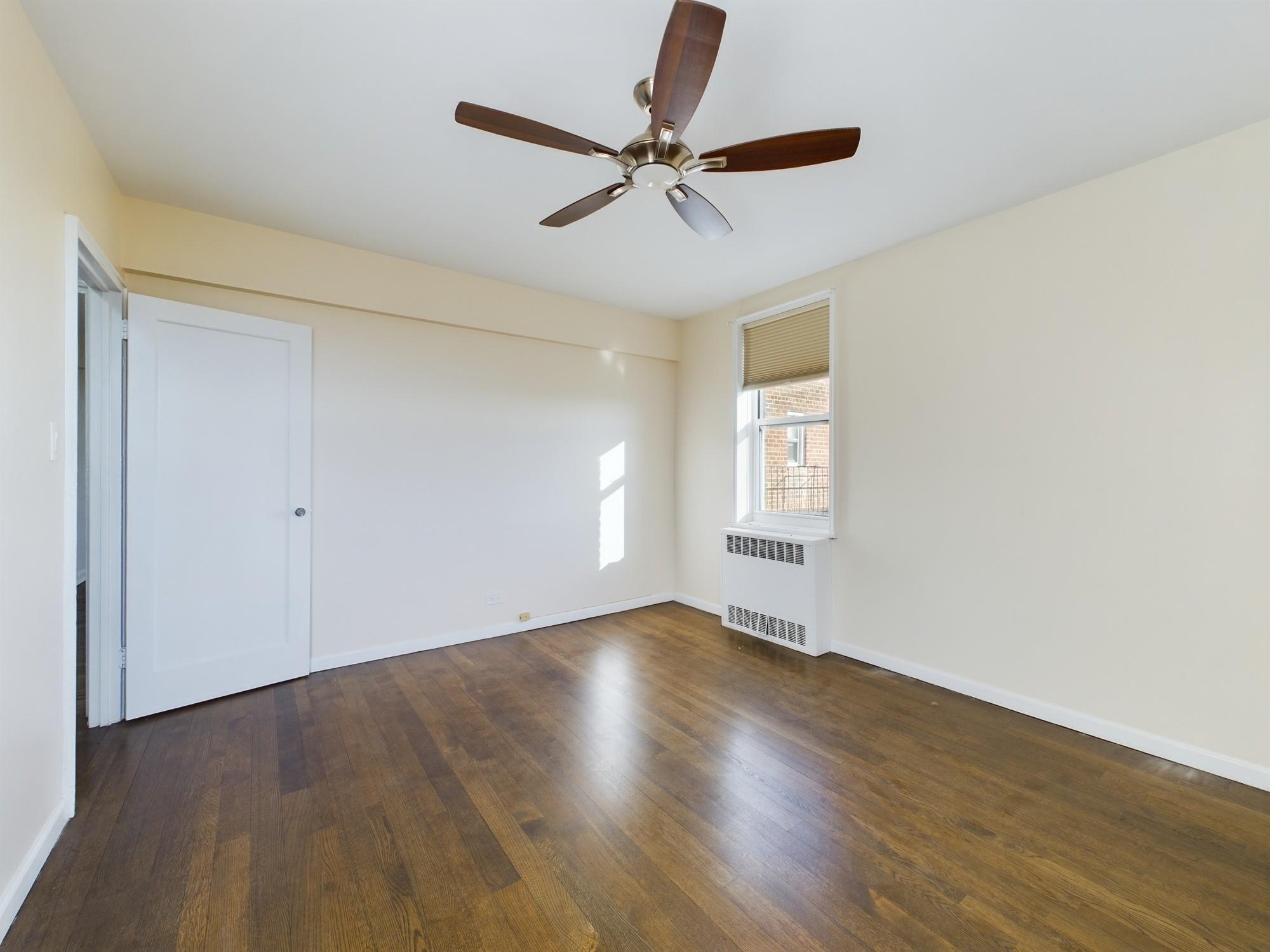 #17 photo, 5639 Netherland Avenue, Bronx , NY 10471