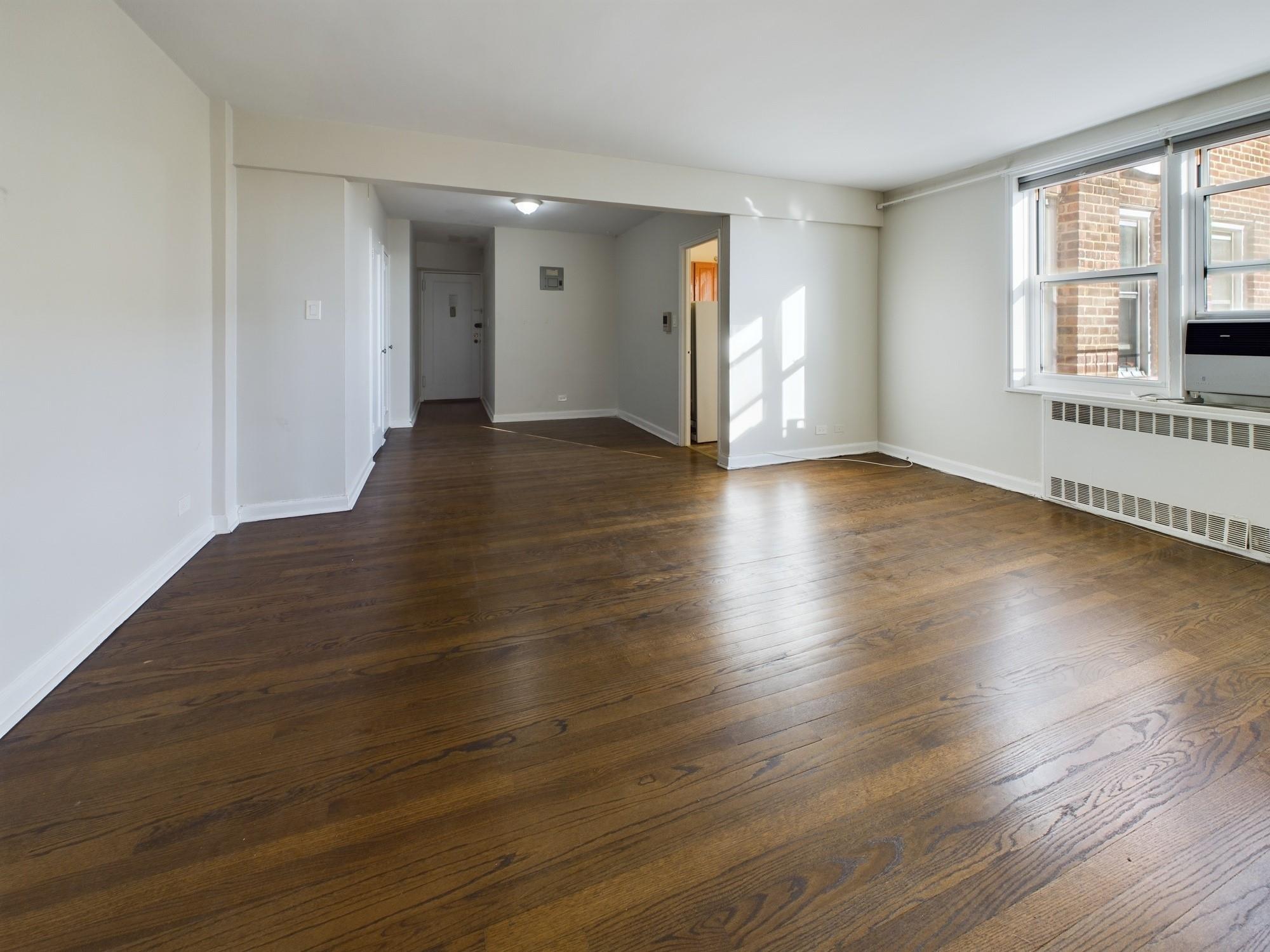 #20 photo, 5639 Netherland Avenue, Bronx , NY 10471