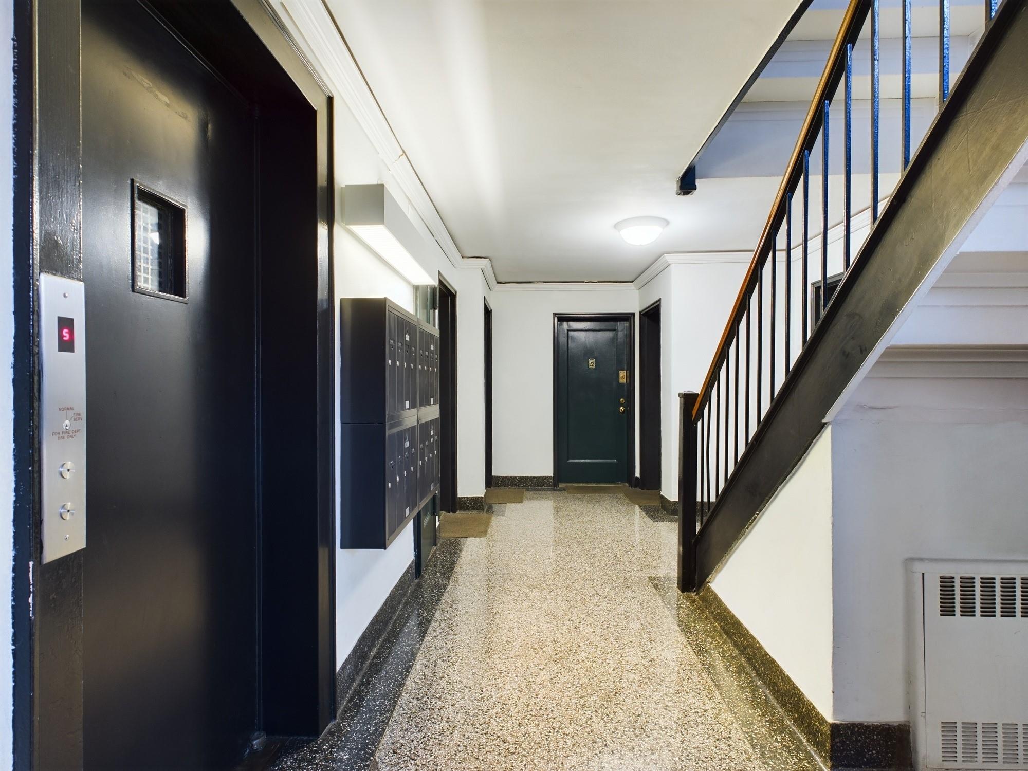 #4 photo, 5639 Netherland Avenue, Bronx , NY 10471