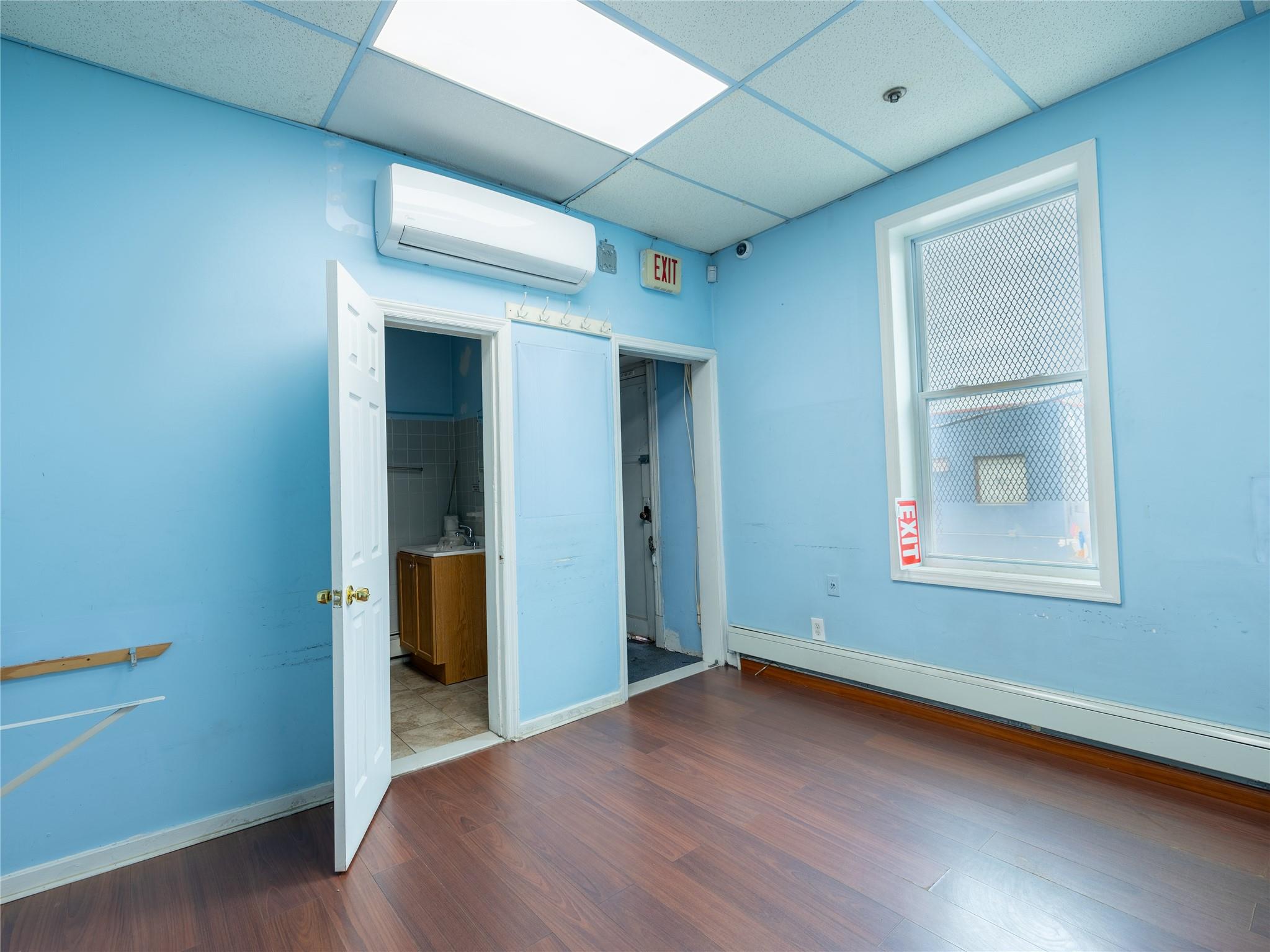 #7 photo, 1761 Carter Avenue, הברונקס Bronx , NY 10457