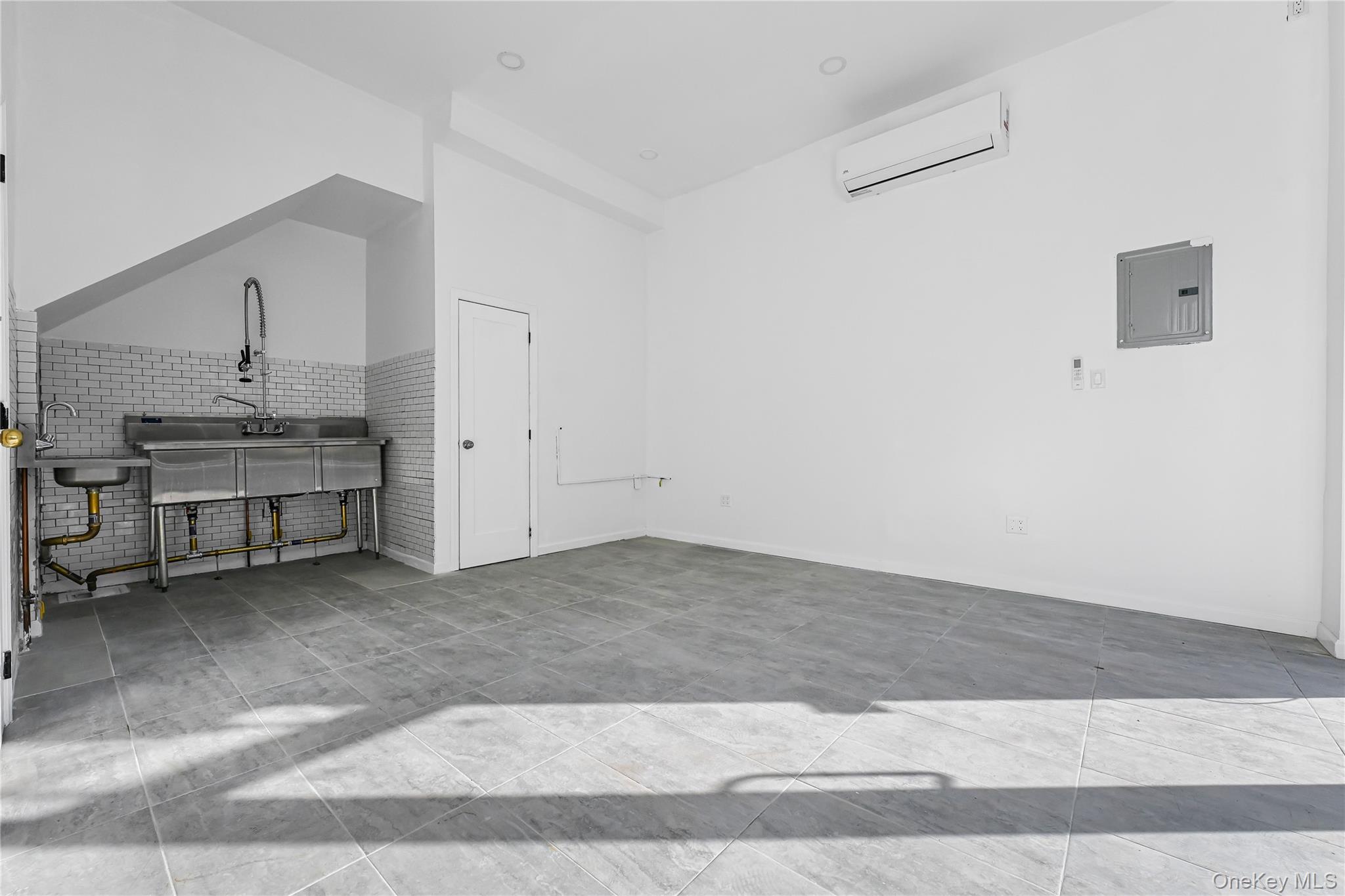 #5 photo, 557 E 137th Street, ブロンクス区 Bronx , NY 10454